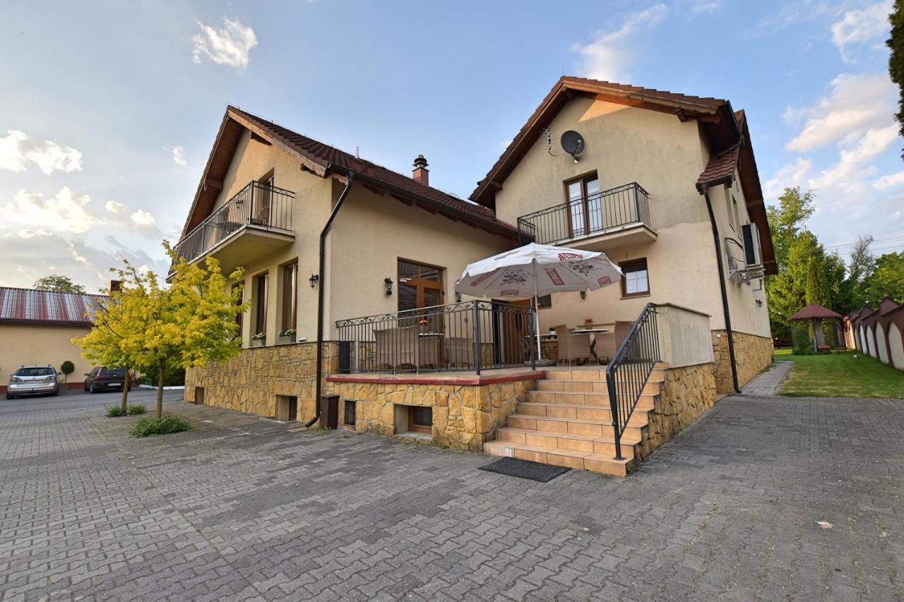 Hotel Radzewice Dış mekan fotoğraf